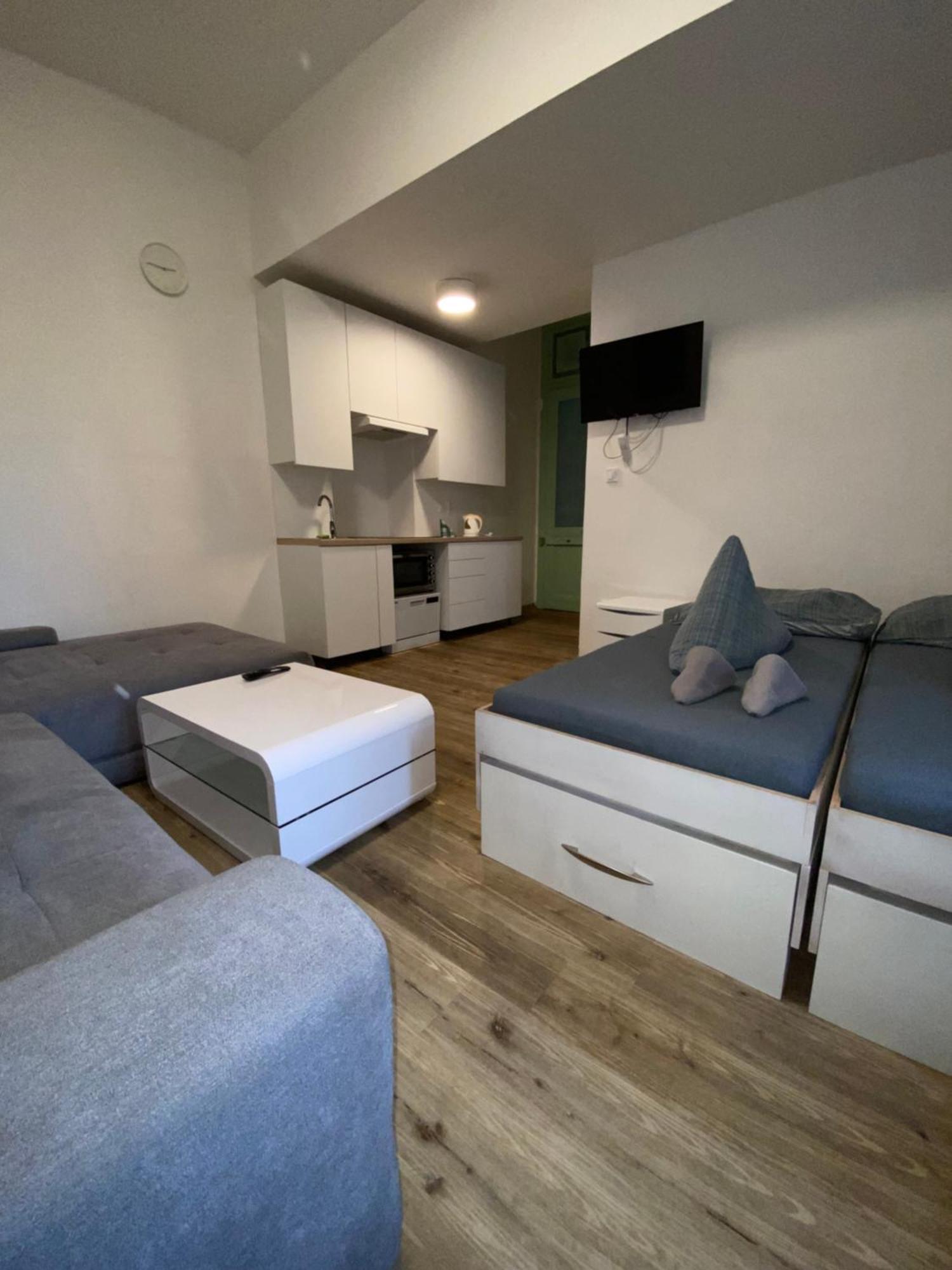 Garsoniera Ostrava City Centr, Na Hradbach 118 Eksteriør bilde