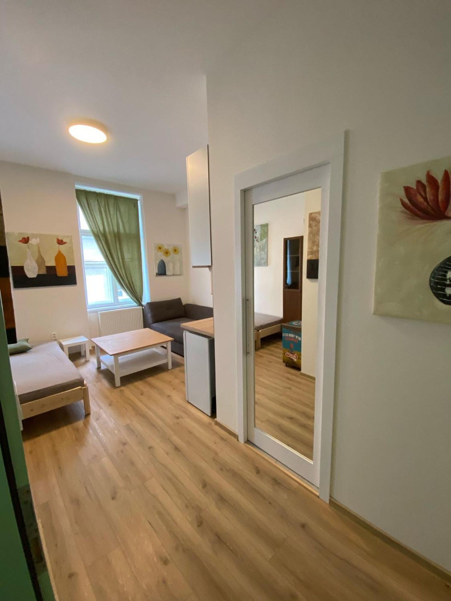 Garsoniera Ostrava City Centr, Na Hradbach 118 Eksteriør bilde